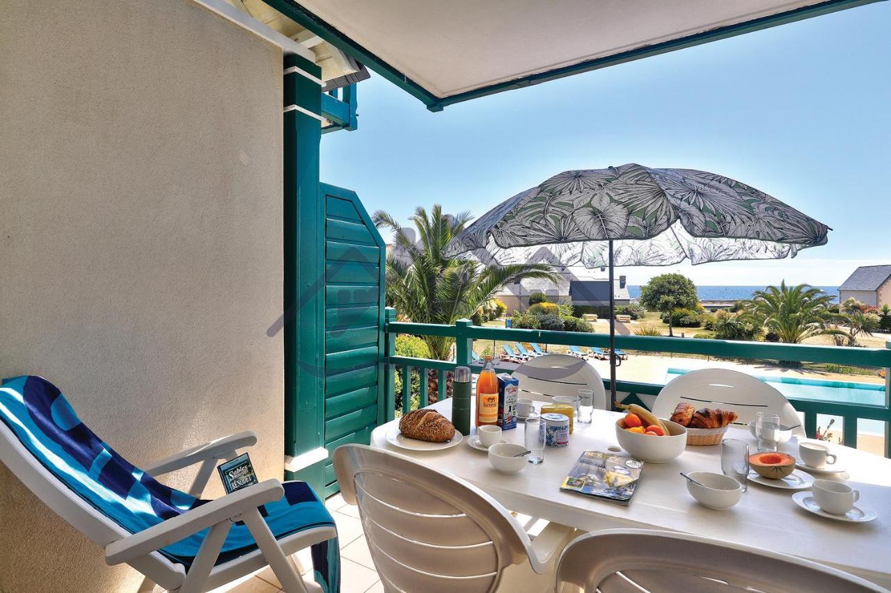 Au Seaview: Beachfront Retreat With Pool And Garden *